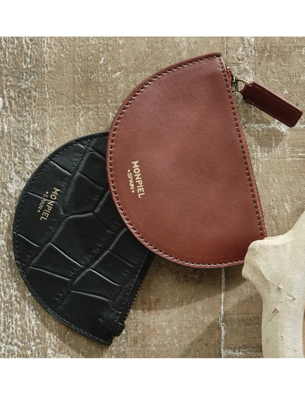 Leather Women Purses^MONPIEL Half Moon Leather Wallet Black