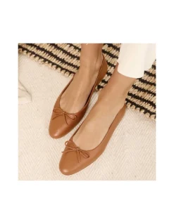 Ballet Flats Woman^MONPIEL Manolita Pointed Toe Ballet Flat Leather